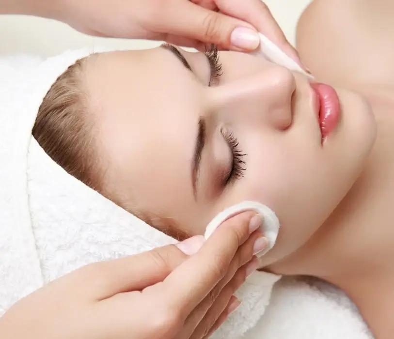 Deep Cleansing Facial